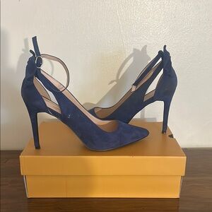 Elegant Blue Stiletto Heels